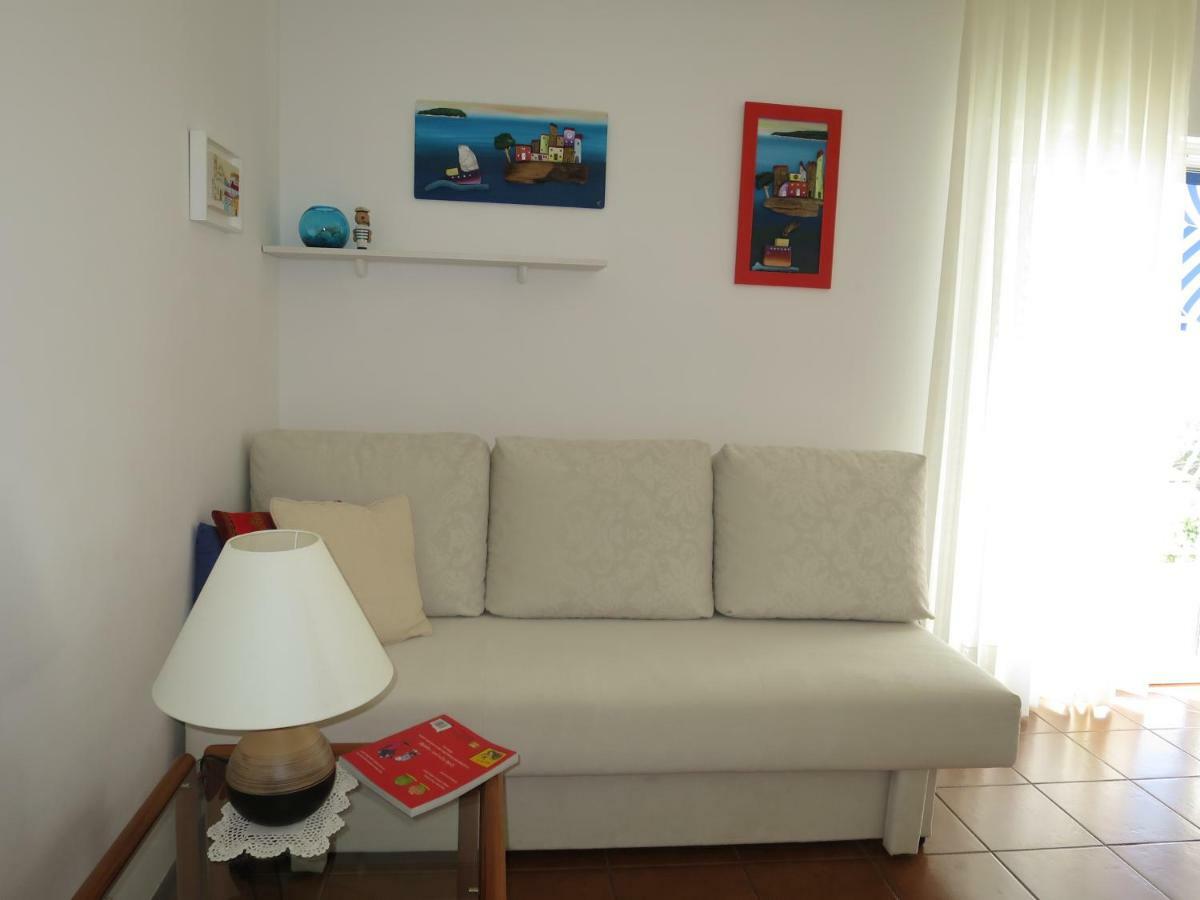 Apartments Kuzmanic オミシュ エクステリア 写真